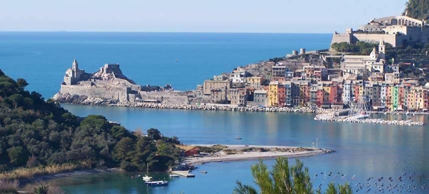 Moderno Appartamento Vista Mare, Con Parcheggio Privato Портовенере Экстерьер фото