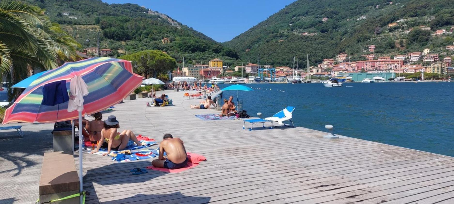 Moderno Appartamento Vista Mare, Con Parcheggio Privato Портовенере Экстерьер фото