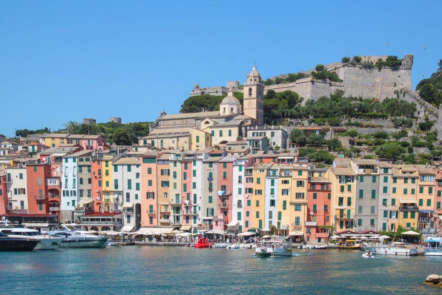 Moderno Appartamento Vista Mare, Con Parcheggio Privato Портовенере Экстерьер фото