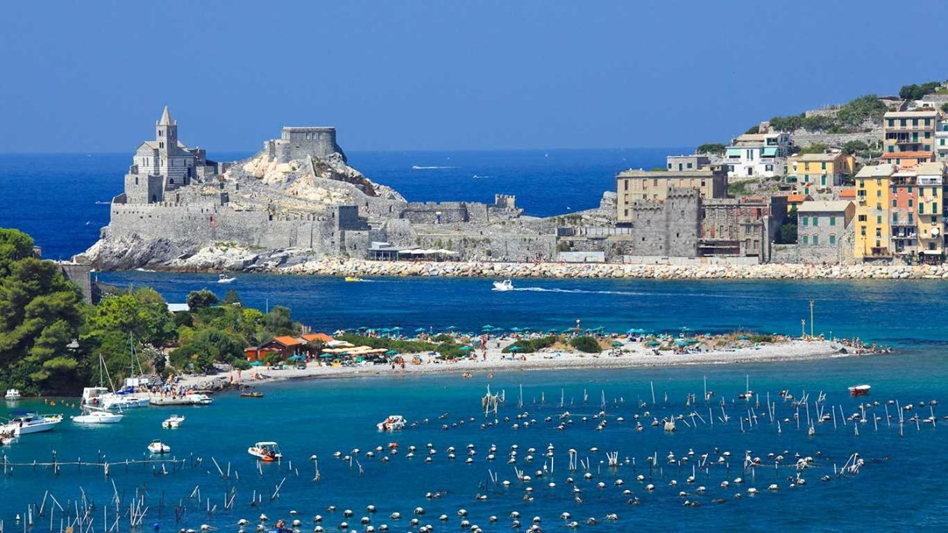 Moderno Appartamento Vista Mare, Con Parcheggio Privato Портовенере Экстерьер фото