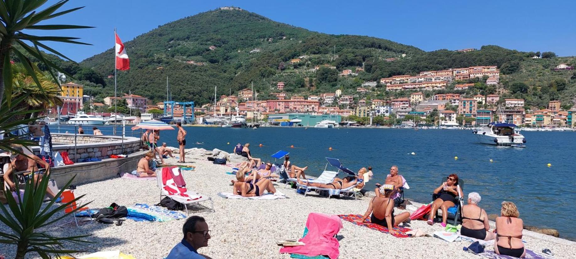 Moderno Appartamento Vista Mare, Con Parcheggio Privato Портовенере Экстерьер фото